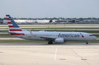 N338PK @ KORD - Boeing 737-823 - by Mark Pasqualino