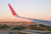 HA-LTF @ LEMD - Wizzair Airbus A321 (short final Madrid (MAD/LEMD) RWY32R) - by Thomas Ramgraber