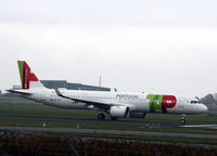 CS-TXC @ EKCH - CS-TXC taking off rw 22L - by Erik Oxtorp