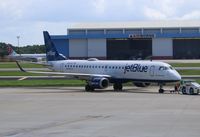 N203JB @ KTPA - ERJ-190-100IGW
