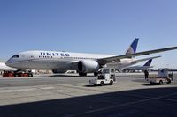 N26910 @ KSFO - SFO 2019.