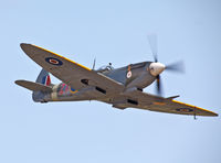 D-FEUR @ QFO - Duxford 12.7.2015 - by leo larsen