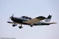 N552JA @ KOSH - Piper PA-32-300 Cherokee Six  C/N 32-40147, N552JA - by Dariusz Jezewski www.FotoDj.com