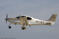 N611ES @ KOSH - Cirrus SR22  C/N 3053, N611ES