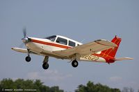 N32622 @ KOSH - Piper PA-28R-200 Arrow II  C/N 28R-7535073, N32622