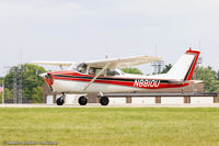 N8810U @ KOSH - Cessna 172F Skyhawk  C/N 17252717, N8810U