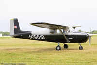 N7961B @ KOSH - Cessna 172 Skyhawk  C/N 29761, N7961B - by Dariusz Jezewski www.FotoDj.com