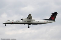 C-GGAH @ CYUL - Bombardier DHC-8-402 Q400 - Air Canada Express (Jazz Air)   C/N 4432, C-GGAH