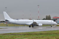 G-FBEF @ EGSH - Arriving at Norwich from Exeter plain white ! - by keithnewsome