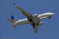 N38727 @ KEWR - Boeing 737-724 - United Airlines  C/N 28797, N38727