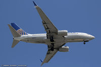 N38727 @ KEWR - Boeing 737-724 - United Airlines  C/N 28797, N38727