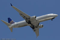 N77296 @ KEWR - Boeing 737-824 - United Airlines  C/N 34002, N77296
