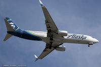 N593AS @ KEWR - Boeing 737-890 - Alaska Airlines  C/N 35107, N593AS