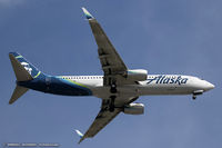 N556AS @ KEWR - Boeing 737-890 - Alaska Airlines  C/N 35175, N556AS