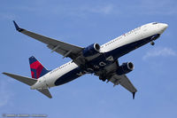 N855DN @ KEWR - Boeing 737-932/ER - Delta Air Lines  C/N 31996, N855DN