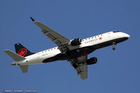 C-FEKI @ KEWR - Embraer 175SU (ERJ-170-200SU) - Air Canada Express (Sky Regional Airlines)   C/N 17000103, C-FEKI - by Dariusz Jezewski www.FotoDj.com