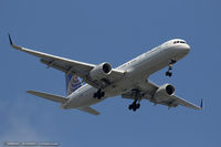 N17122 @ KEWR - Boeing 757-224 - United Airlines  C/N 27564, N17122
