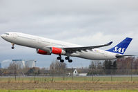 LN-RKN @ CPH - Copenhagen 19.11.2019 T/O R-22R - by leo larsen