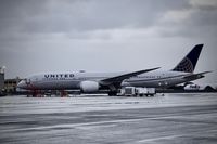 N45956 @ KSFO - First rain of the year. SFO 2019. - by Clayton Eddy