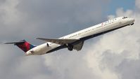N981DL @ KFLL - Delta