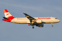 OE-LZD @ LOWW - Austrian Airlines Airbus A320 - by Thomas Ramgraber