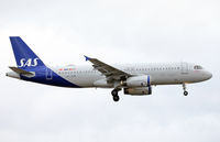 OY-KAM @ CPH - Copenhagen 9.12.2019 L/D R-22L - by leo larsen
