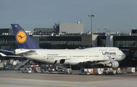 D-ABVW @ EDDF - Boeing 747-430