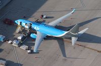 N5167A @ KRFD - Boeing 737-83N(BCF) - by Mark Pasqualino