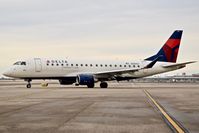 N289SY @ KBOI - Taxiing to Alpha.