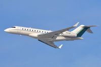 N850MP @ KLAX - Global 6000 taking-off - by FerryPNL