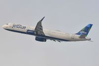 N979JT @ KLAX - JetBlue jetting of to the East Coast - by FerryPNL