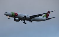 CS-TUJ @ EGLL - Arriving at LHR - by AirbusA320