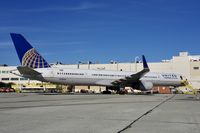 N75854 @ KSFO - DFO 2020. - by Clayton Eddy