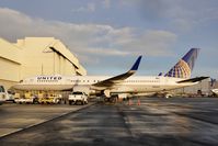 N588UA @ KSFO - SFO 2020. - by Clayton Eddy