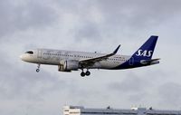 SE-ROX @ ESSA - Short final RWY 19L - by wijken