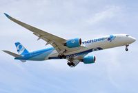 F-HREY @ FMEE - Landing rwy 14 - by Mickael Payet