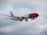 LN-LNO @ ESSA - Norwegian