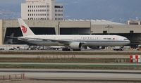 B-2031 @ KLAX - LAX spotting