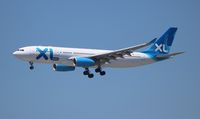 F-GRSQ @ KLAX - LAX 2016 - by Florida Metal