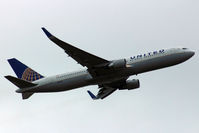N668UA @ EGLL - Take off - by micka2b