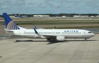 N76517 @ KMCO - Boeing 737-824