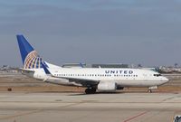 N38727 @ KORD - Boeing 737-724