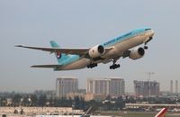 HL8045 @ KMIA - MIA 2018 - by Florida Metal