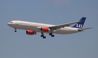 LN-RKR @ KLAX - LAX 2018 - by Florida Metal