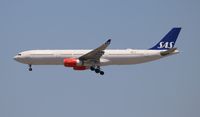 LN-RKS @ KLAX - LAX 2018 - by Florida Metal