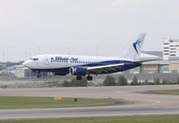 YR-AMD @ ESSA - RWY 19L - by wijken