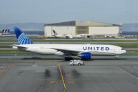 N210UA @ KSFO - New observation deck SFO 2020. - by Clayton Eddy