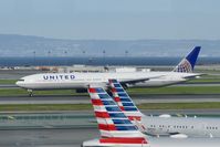 N2136U @ KSFO - New observation deck SFO 2020. - by Clayton Eddy