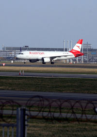 OE-LZD @ EKCH - OE-LZD landed rw 22L