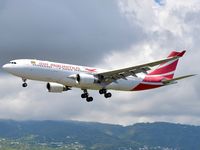 3B-NBL @ FMEE - Landing rwy 14 - by Mickael Payet